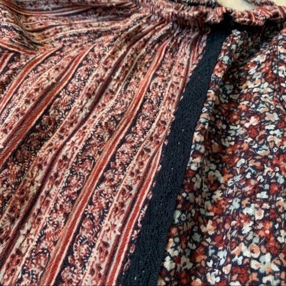 Knox Rose Bell Sleeve Floral Off the Shoulder Peasant Top - Picture 6 of 8